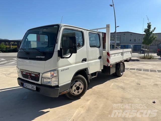 Mitsubishi Fuso FE Vieglais kravas automobilis/izkraušana no sāniem