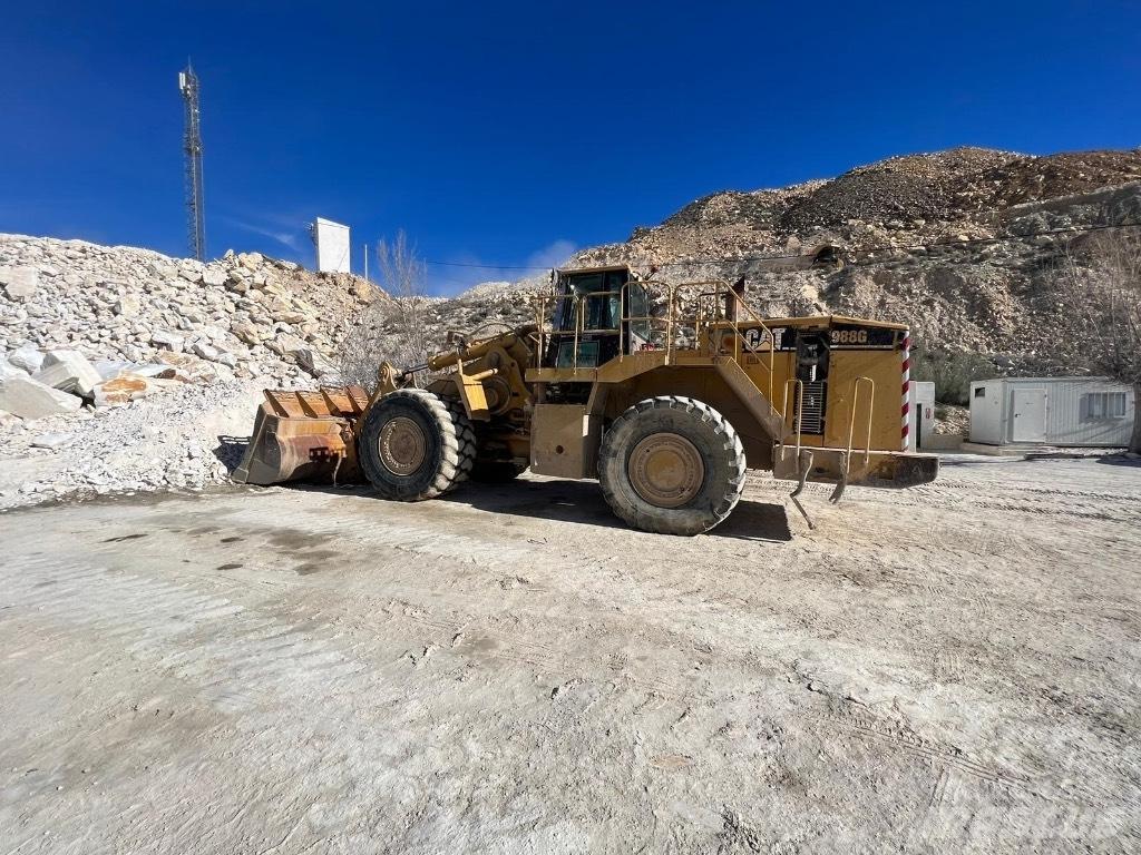 CAT 988 G Iekrāvēji uz riteņiem