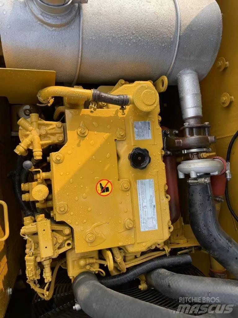 CAT 315 Kāpurķēžu ekskavatori