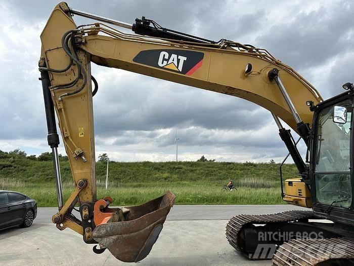 CAT 320FL Kāpurķēžu ekskavatori