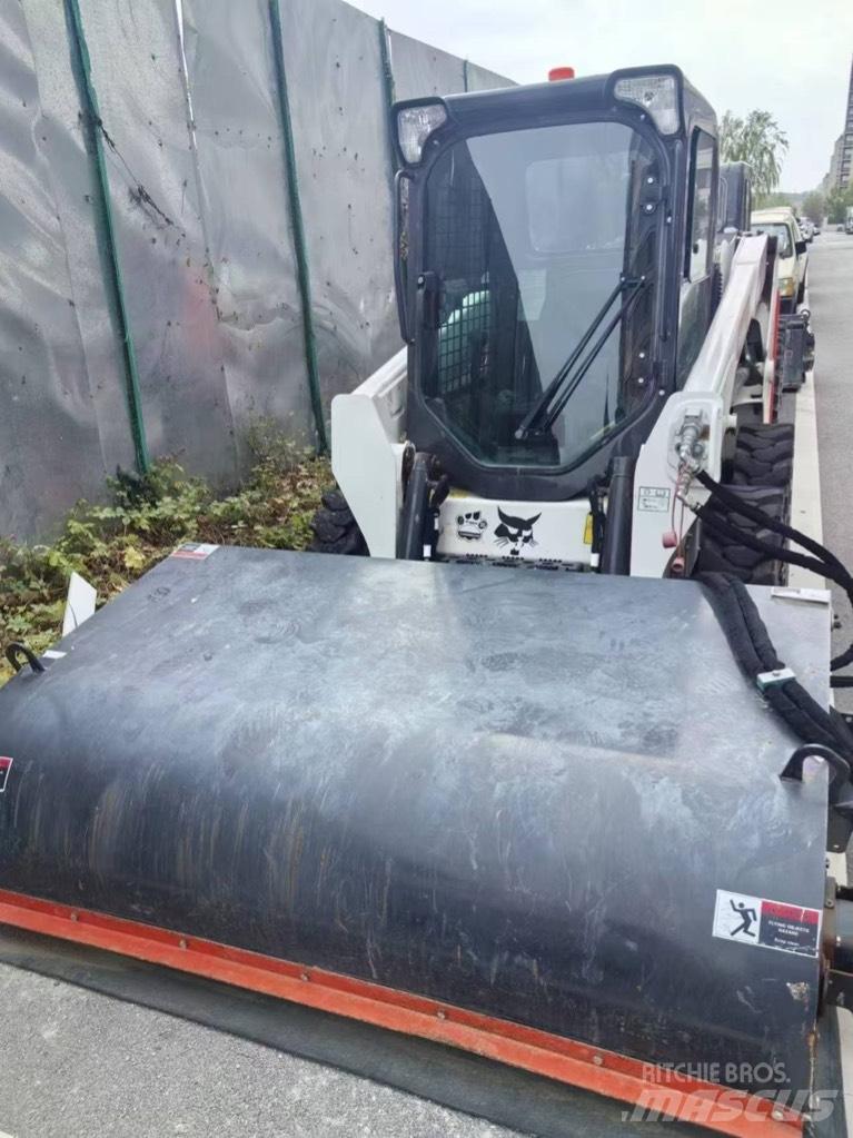Bobcat S 510 Lietoti riteņu kompaktiekrāvēji