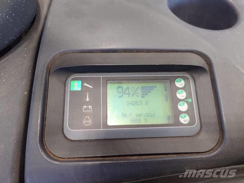 Linde T20SP/131 Hidrauliskās stalažas ar platformu