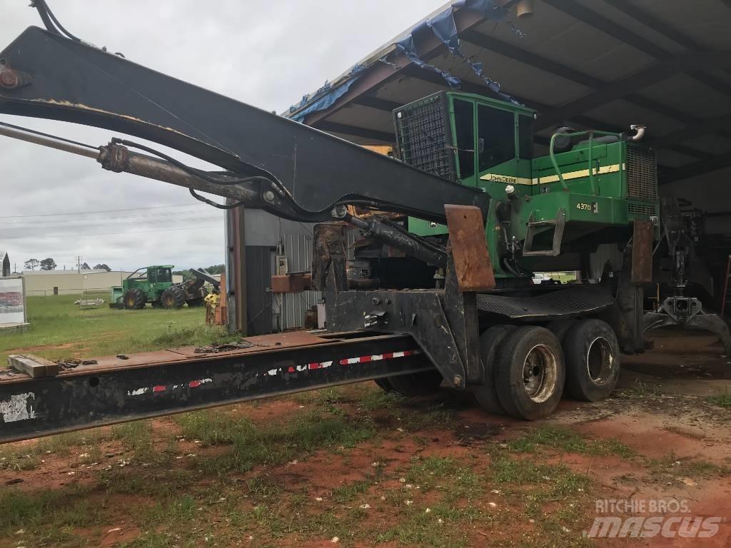 John Deere 437 D Baļķu iekrāvēji