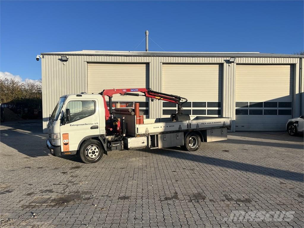 Mitsubishi Canter Platformas/izkraušana no sāniem