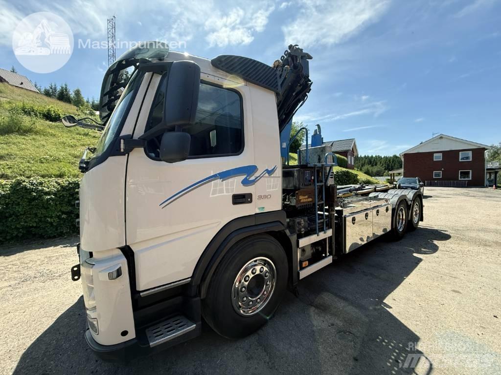 Volvo FM 330 Smagās mašīnas ar celtni