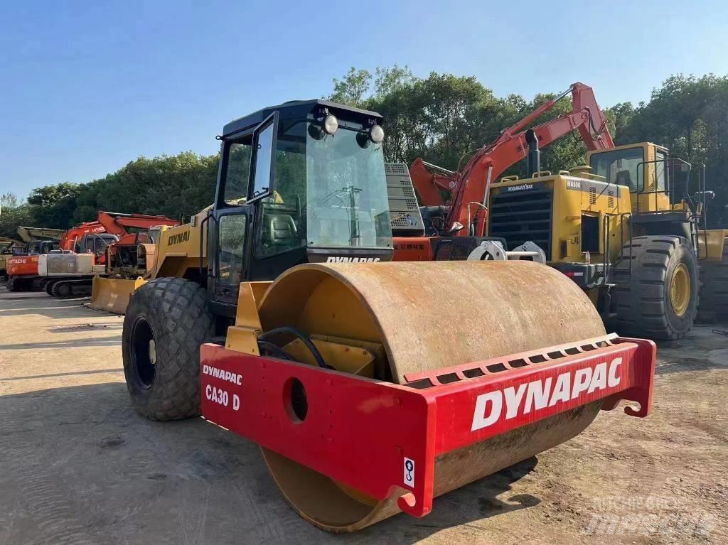 Dynapac CA300 Greideri