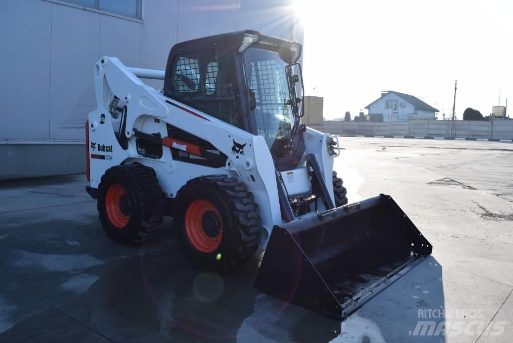 Bobcat S 750 Lietoti riteņu kompaktiekrāvēji