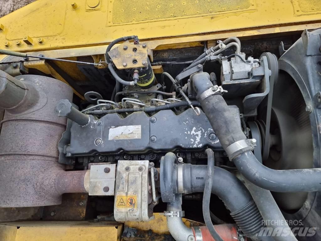 Komatsu PC 210-8 Kāpurķēžu ekskavatori