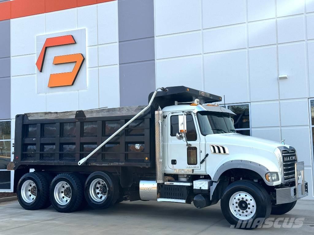 Mack Granite GU 713 Pašizgāzējs