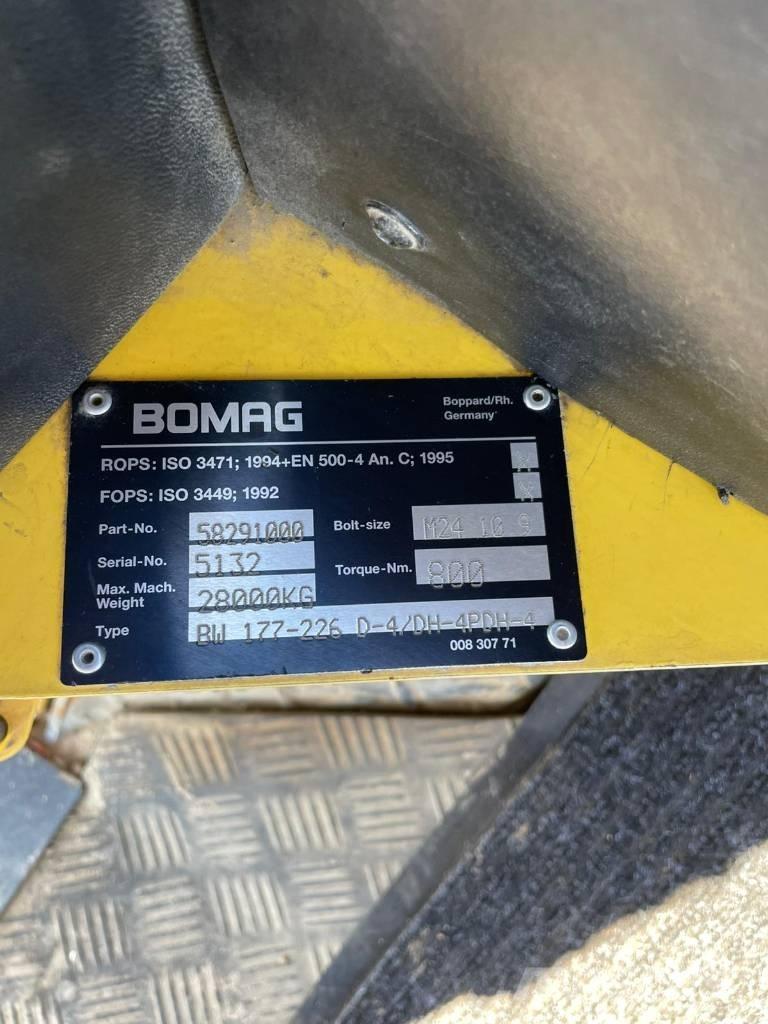 Bomag 213 DH-4 Vienvalča grunts veltņi