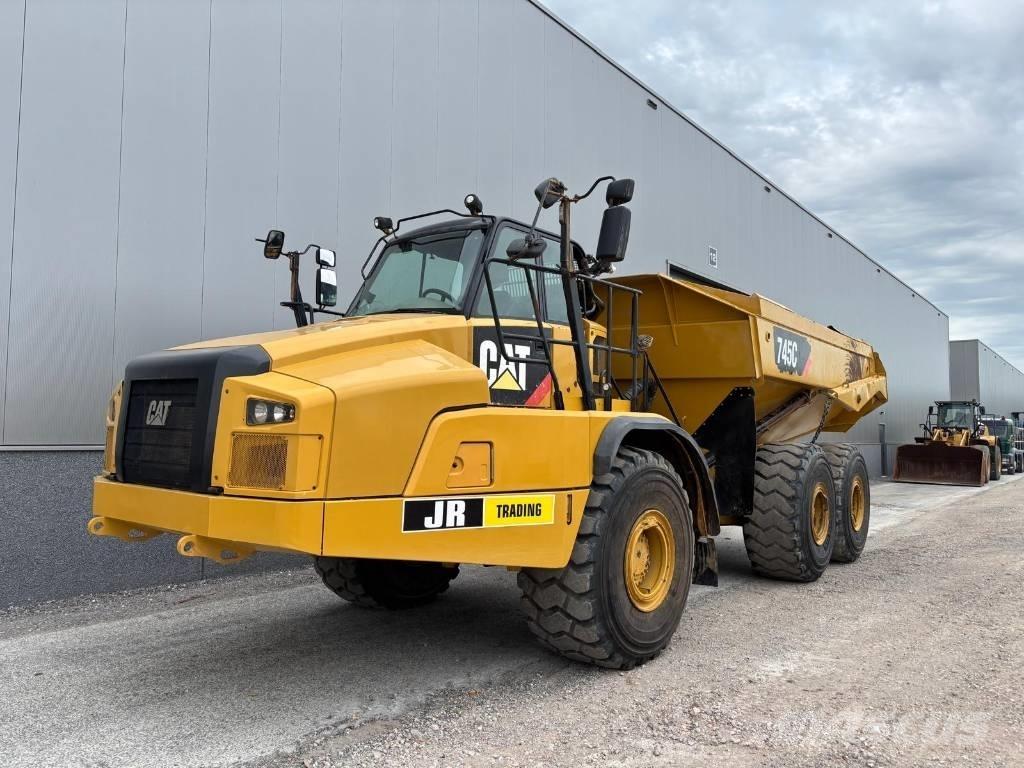 CAT 745 C Artikulētie pašizgāzēji