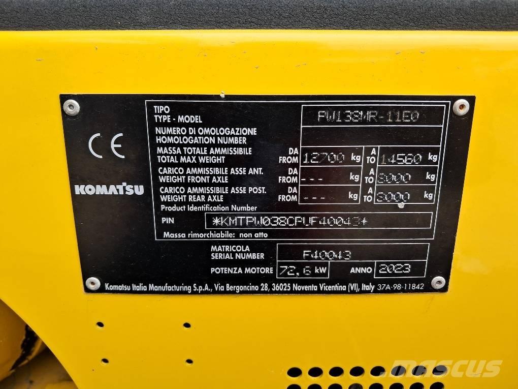 Komatsu PW138MR-11E0 Ekskavatori uz riteņiem