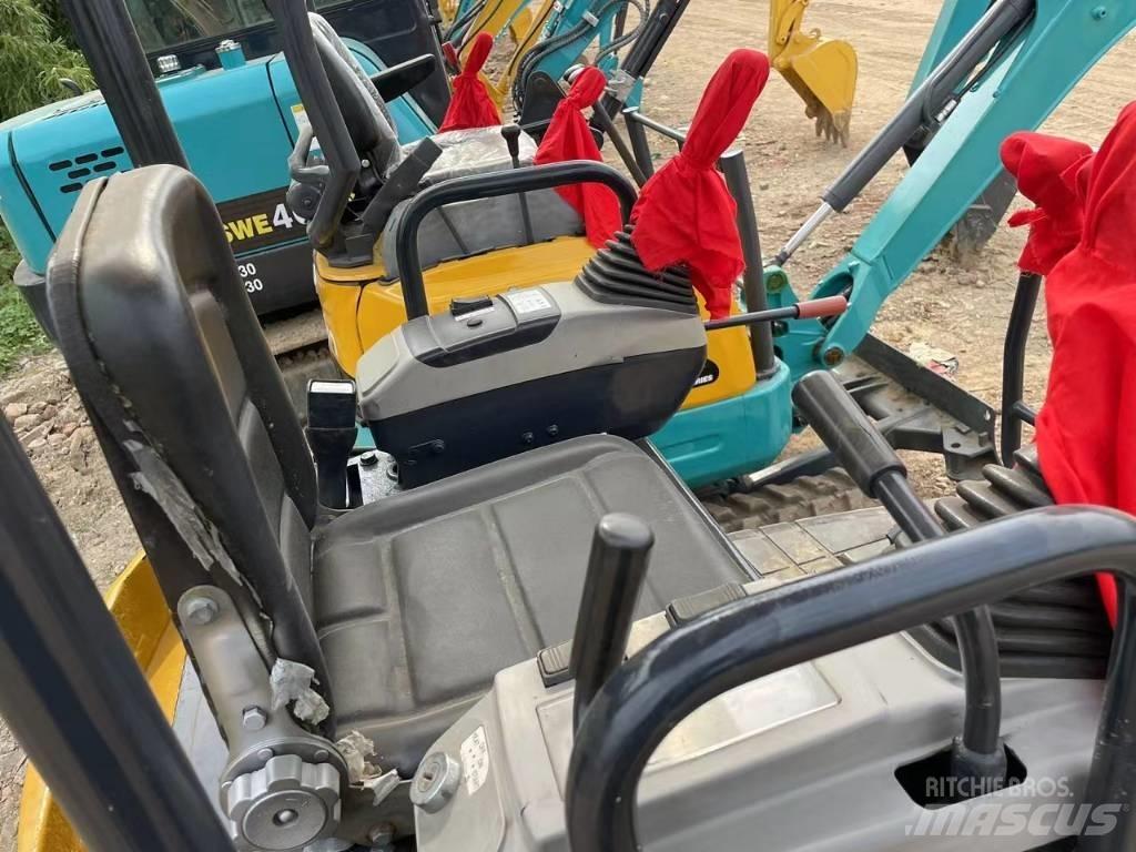 Komatsu PC18 Kāpurķēžu ekskavatori