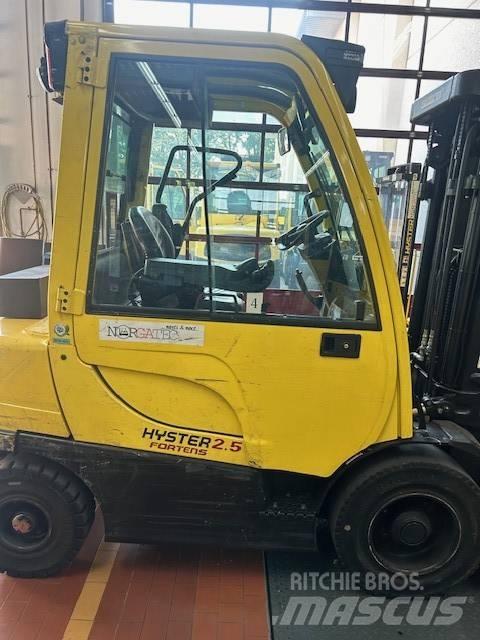 Hyster H2.5FT Tehnika ar dīzeļa dzinēju