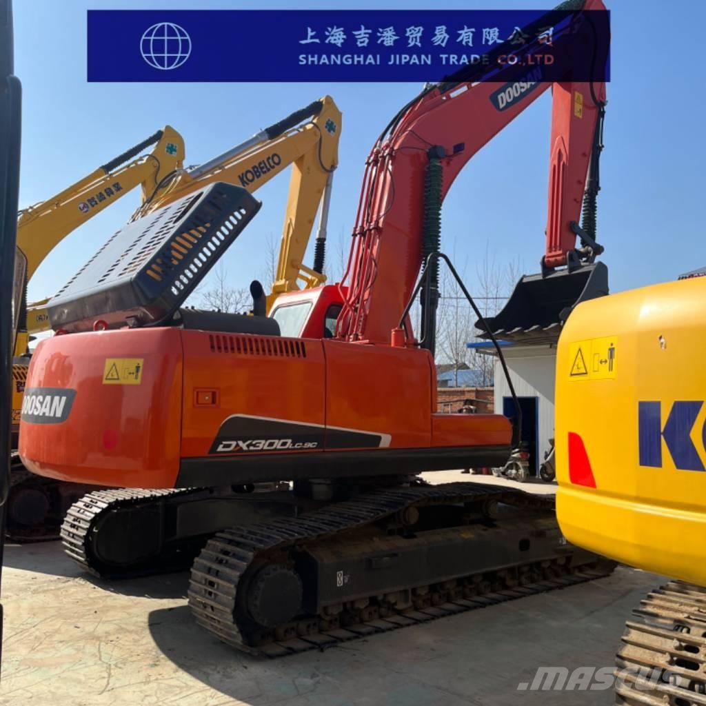 Doosan DX 300 Kāpurķēžu ekskavatori