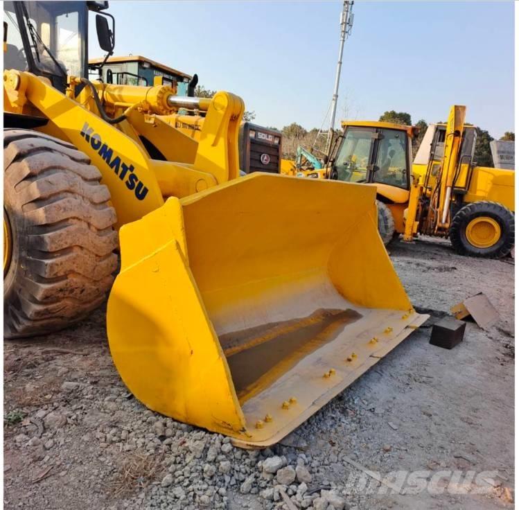 Komatsu WA 470 Iekrāvēji uz riteņiem