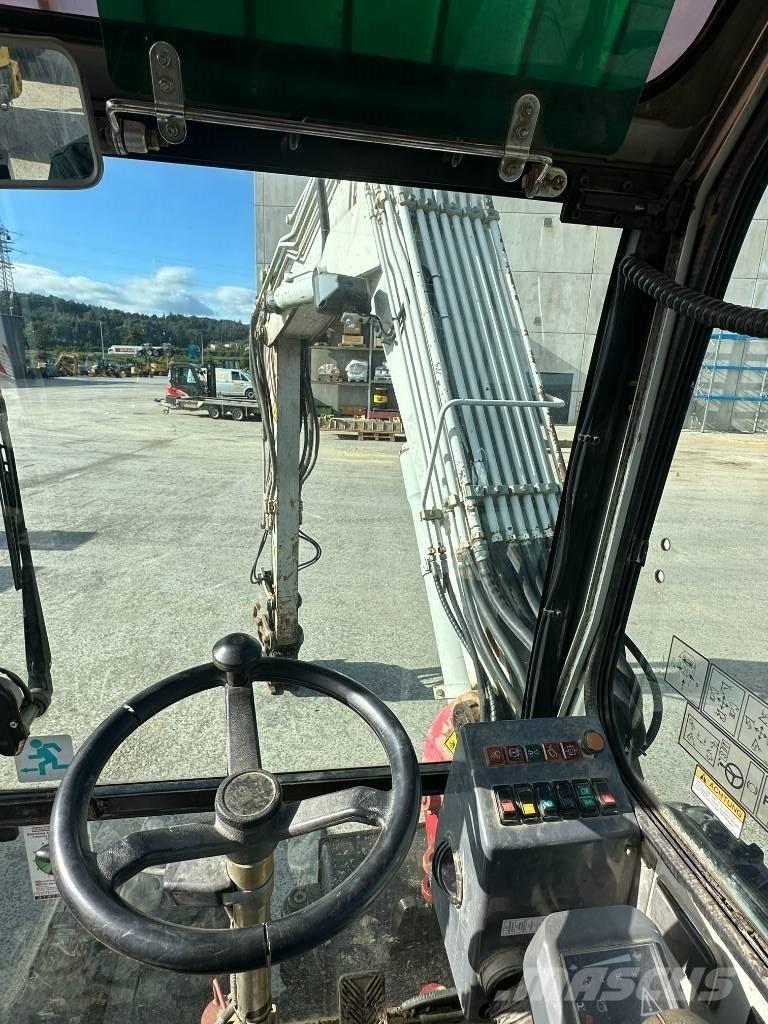 Takeuchi TB 175 W Ekskavatori uz riteņiem
