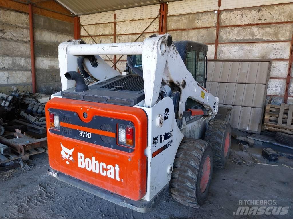 Bobcat S 770 Lietoti riteņu kompaktiekrāvēji