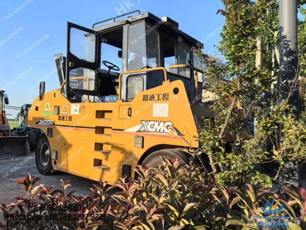 XCMG XP302 Pneimatiskie veltņi