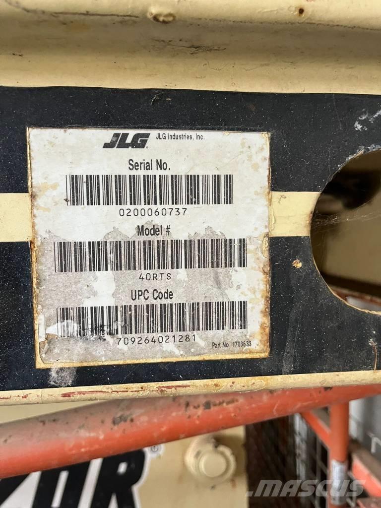 JLG 40 RTS Šķerveida pacēlāji