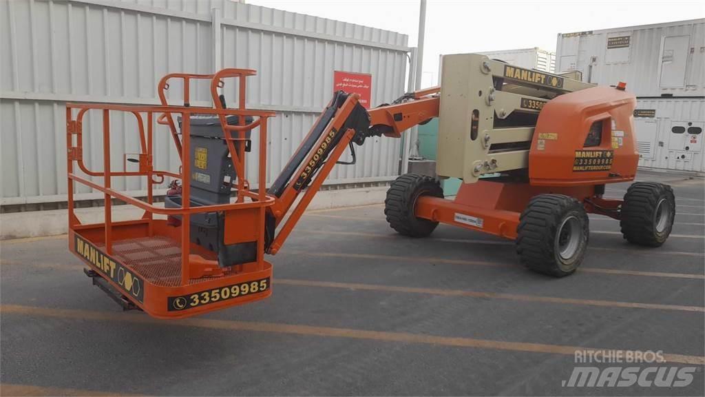 JLG 450AJ Strēles pacēlāji