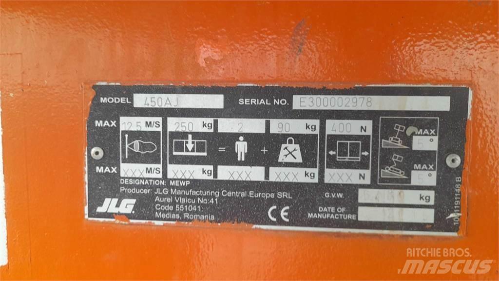 JLG 450AJ Strēles pacēlāji