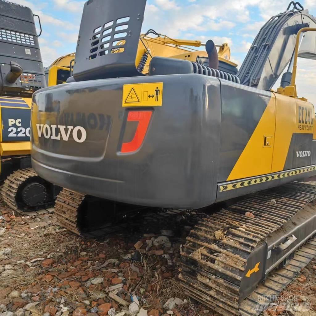 Volvo EC 240 Kāpurķēžu ekskavatori
