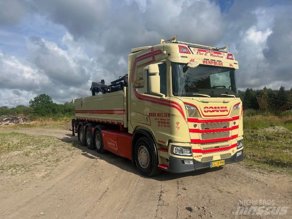 Scania R 520 Tridem Smagās mašīnas ar celtni