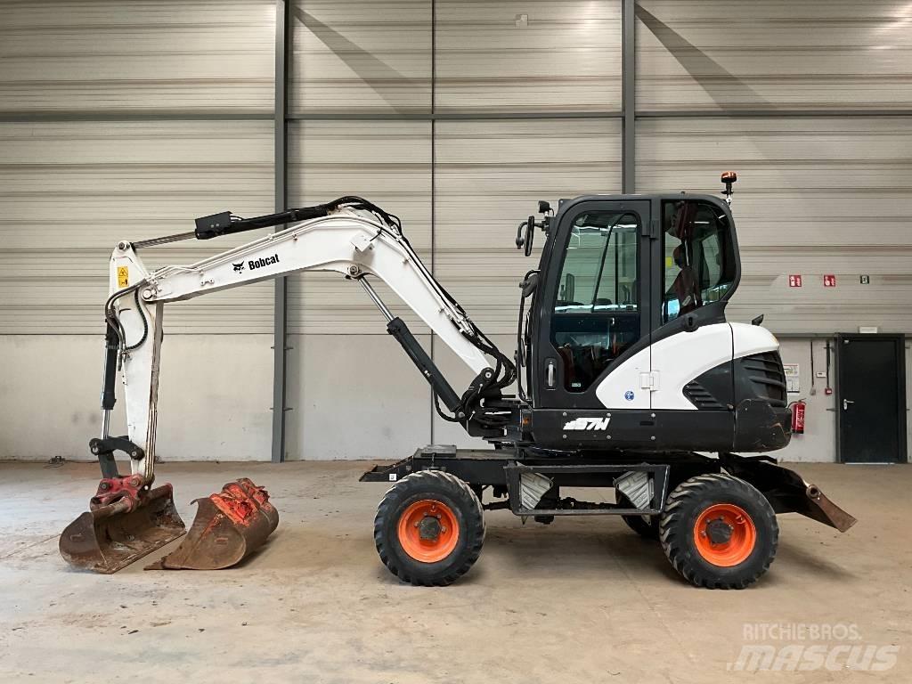 Bobcat E 57 W Ekskavatori uz riteņiem