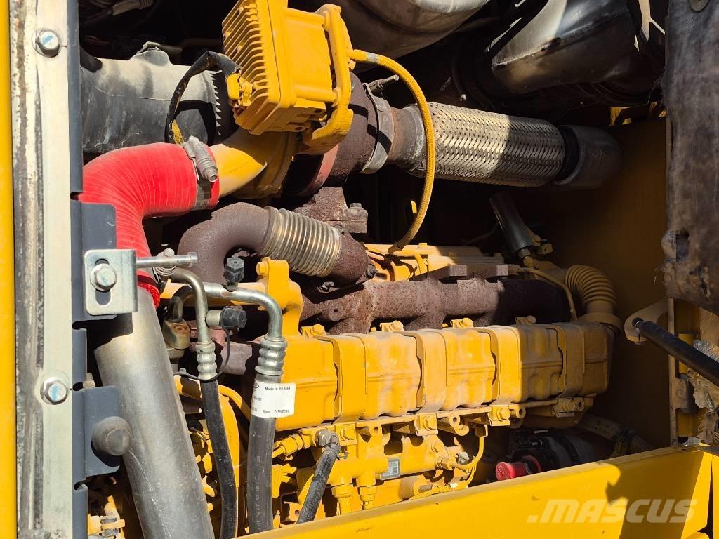 John Deere 544 K Iekrāvēji uz riteņiem