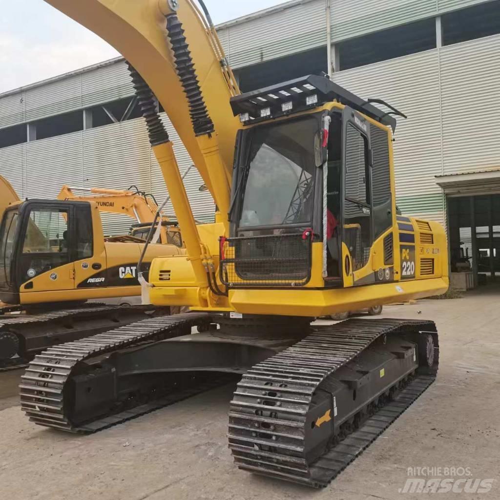 Komatsu PC 220-8 Kāpurķēžu ekskavatori