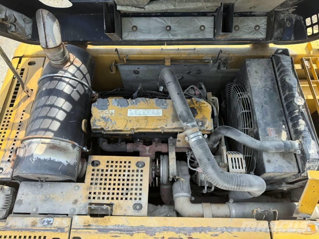 CAT 330 CL Kāpurķēžu ekskavatori