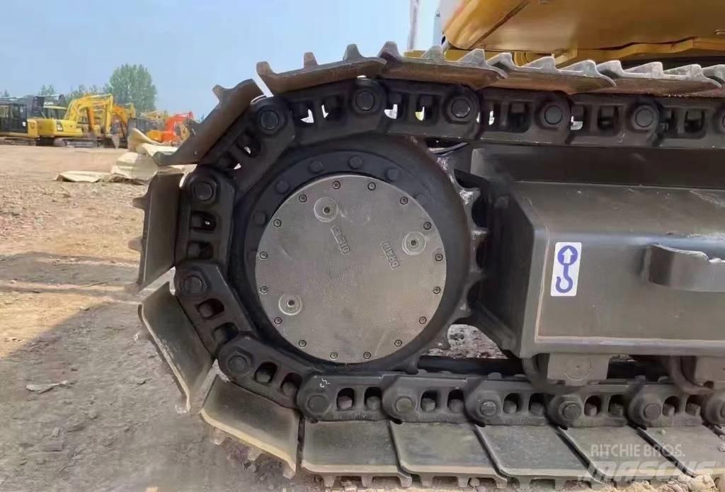 CAT 312 Kāpurķēžu ekskavatori