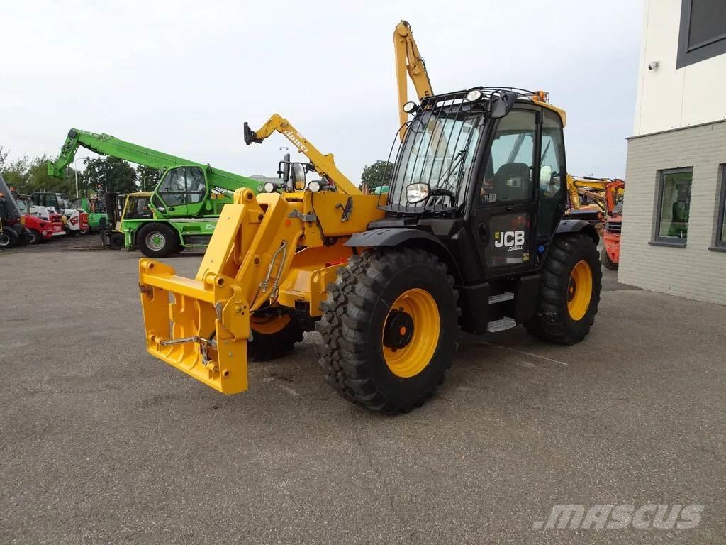 JCB 531-70 AGRI Lauksaimniecības pacēlāji