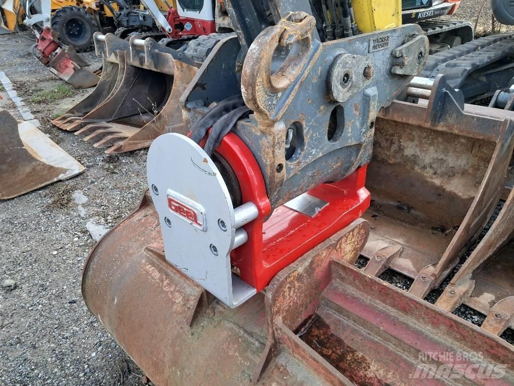 Neuson 8003 Vidēja lieluma ekskavatori 7 t - 12 t
