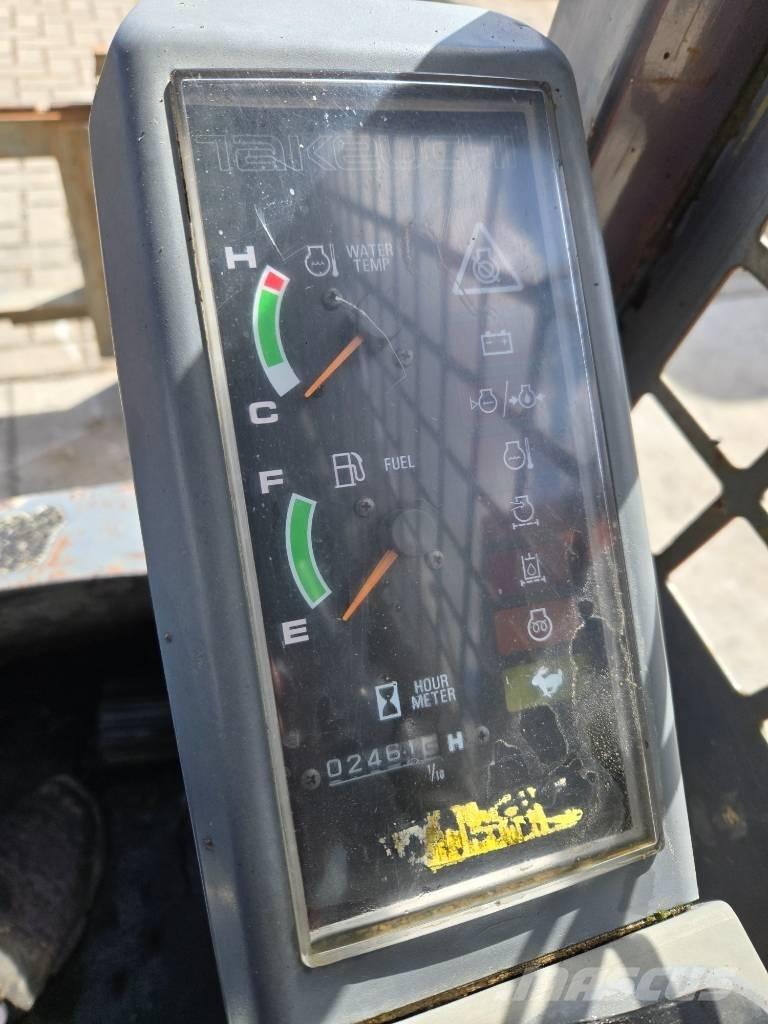 Takeuchi TL120 Lietoti riteņu kompaktiekrāvēji