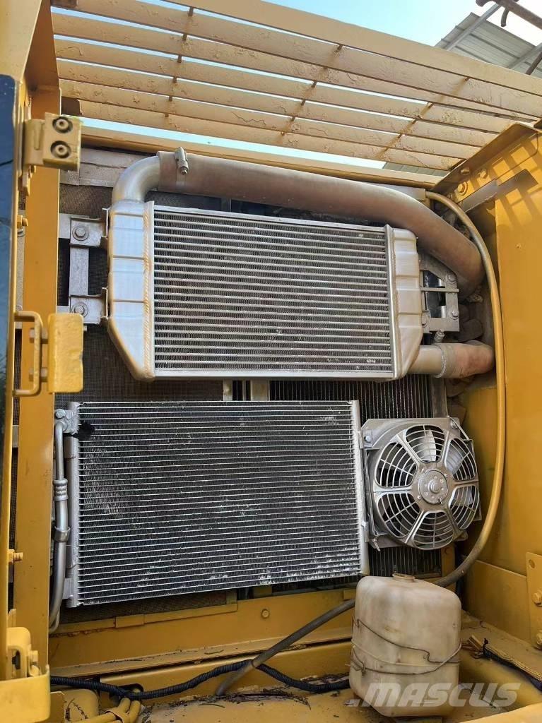CAT 320 C L Kāpurķēžu ekskavatori