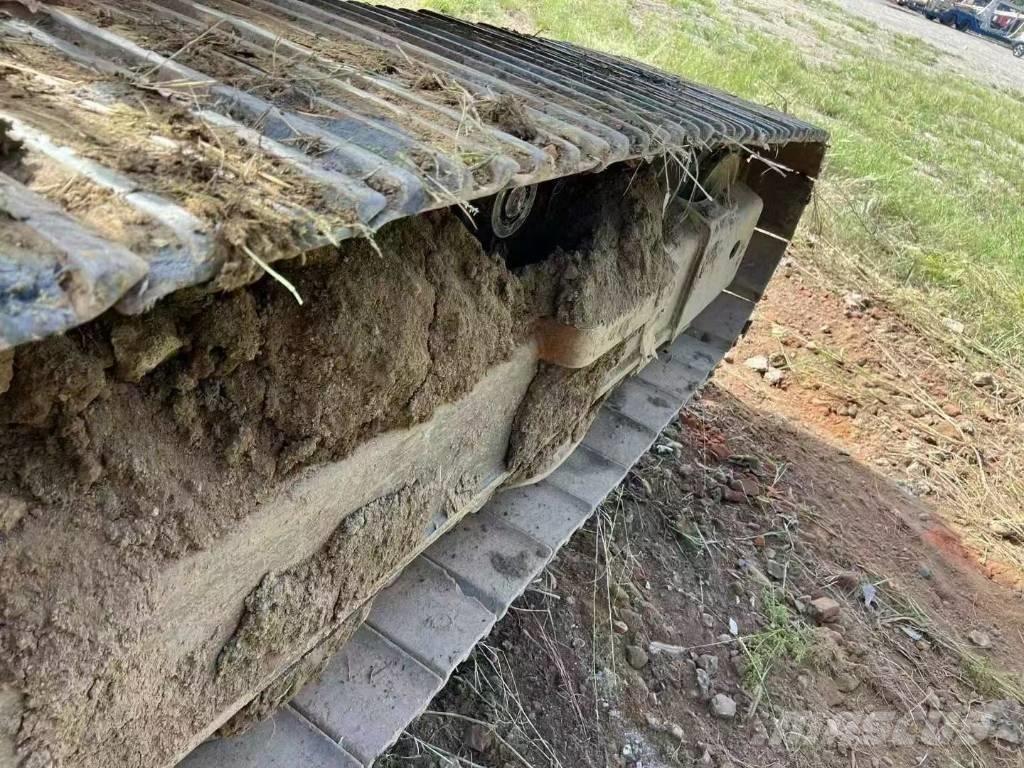 Komatsu PC 200 Kāpurķēžu ekskavatori