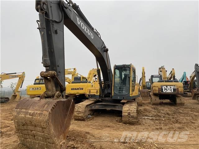 Volvo EC210B Kāpurķēžu ekskavatori