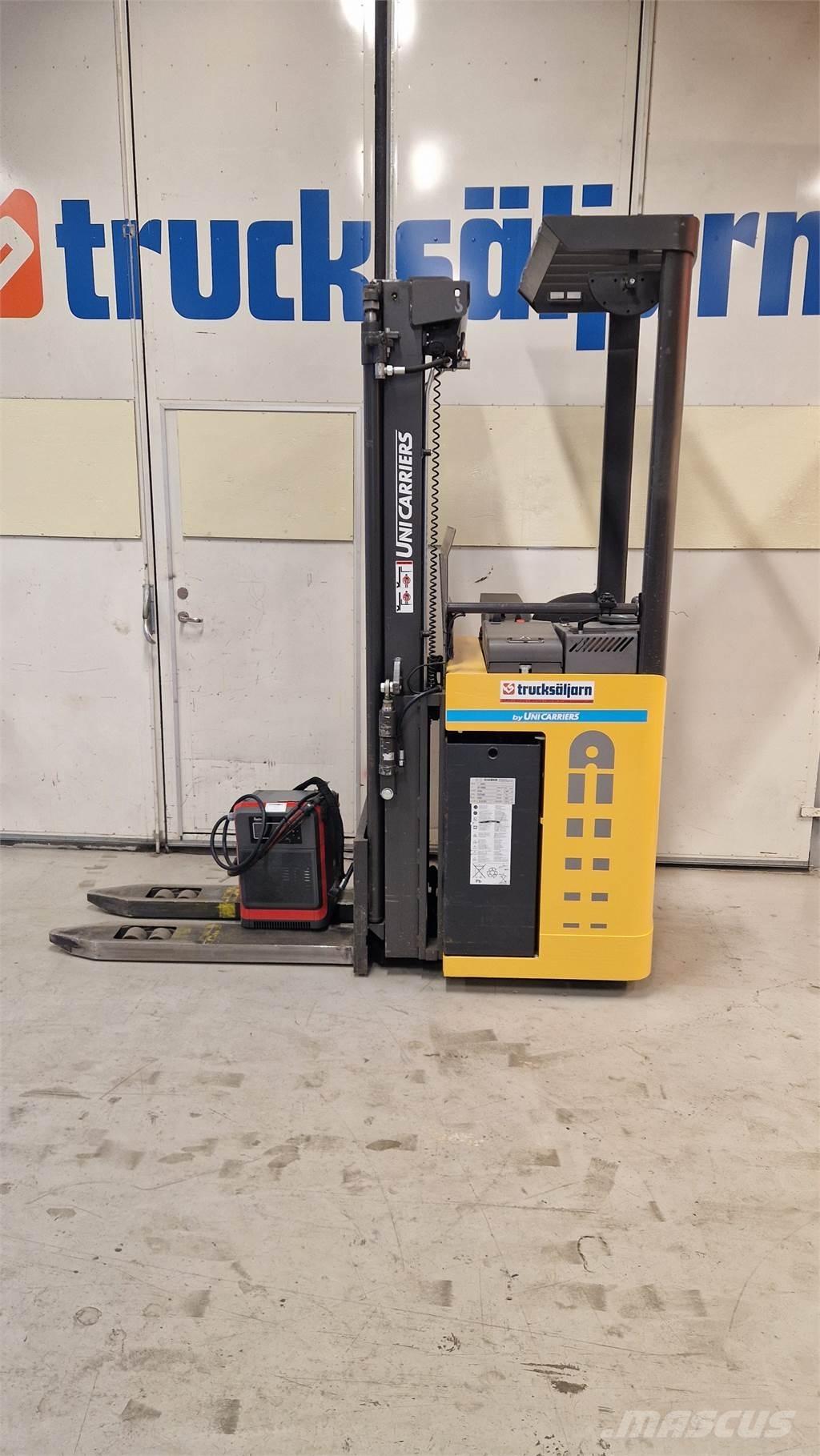 Atlet A160SDTFVHSN Pašgājēji krautnētāji