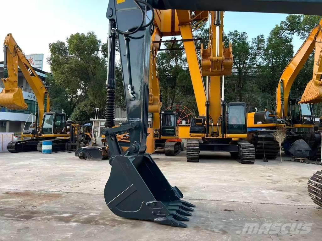 Hyundai R220LC-9S Vidēja lieluma ekskavatori 7 t - 12 t