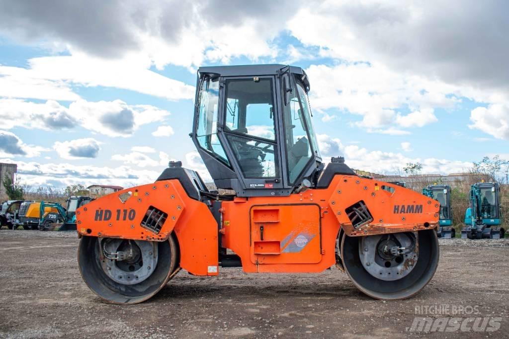 Hamm HD 110 Divvalču grunts veltņi