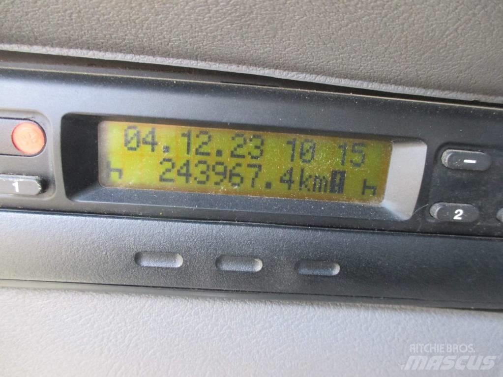 Renault Kerax 380 Smagās mašīnas ar celtni