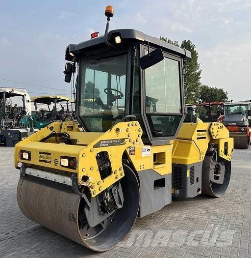Dynapac CC 2200 Divvalču grunts veltņi