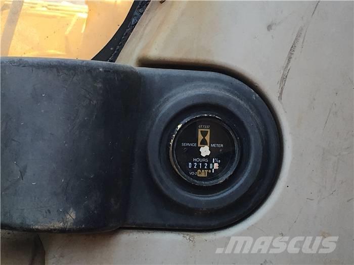 CAT 320 C L Kāpurķēžu ekskavatori