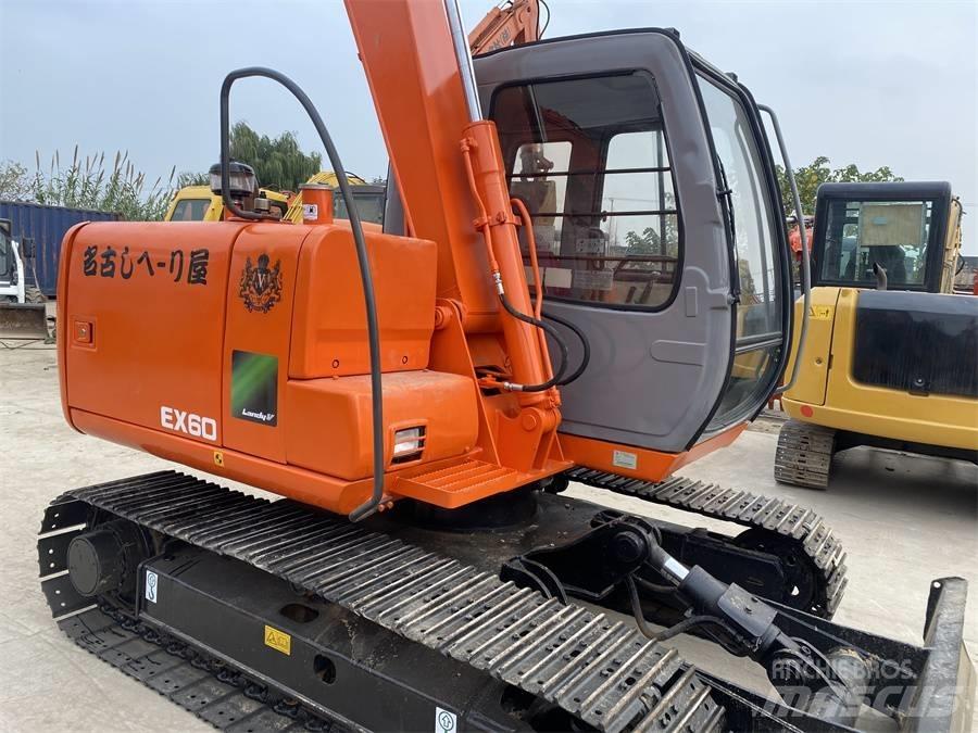 Hitachi EX60 Kāpurķēžu ekskavatori