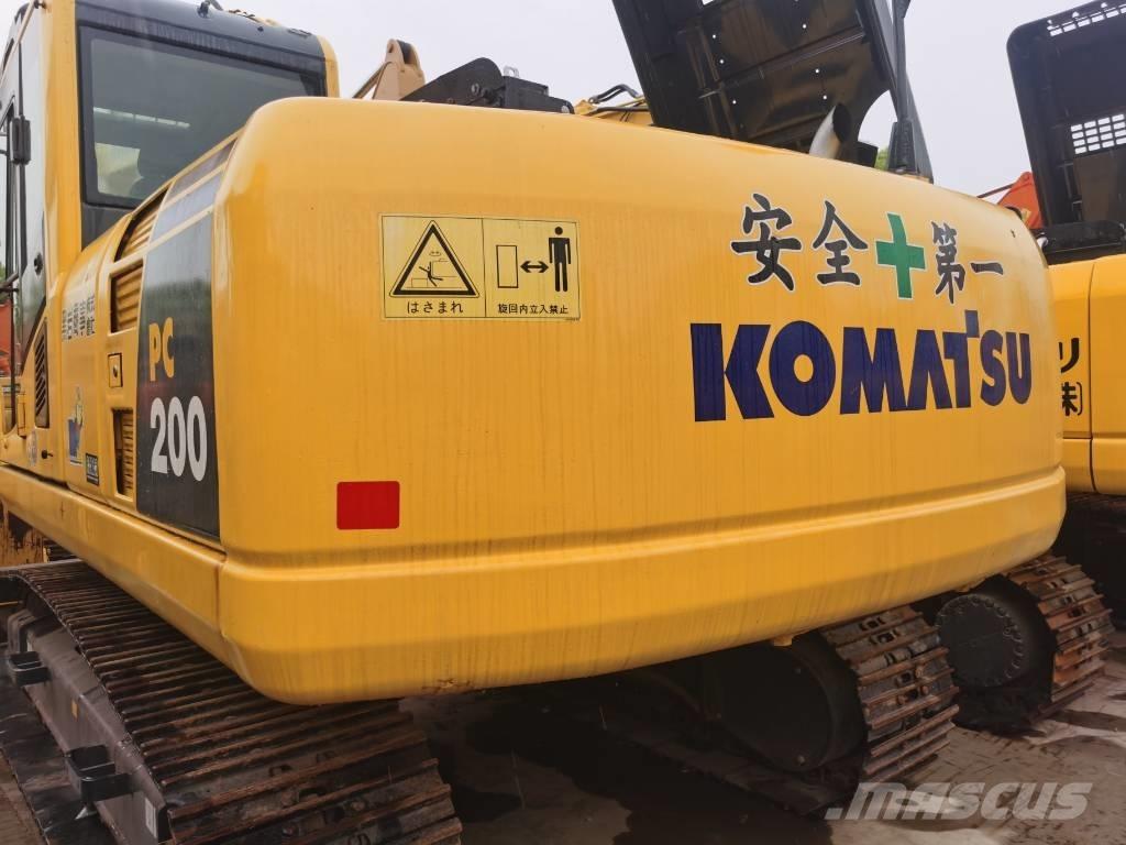 Komatsu PC 200-8 Kāpurķēžu ekskavatori