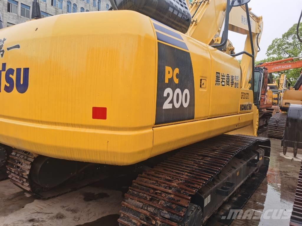 Komatsu PC 200-8 Kāpurķēžu ekskavatori