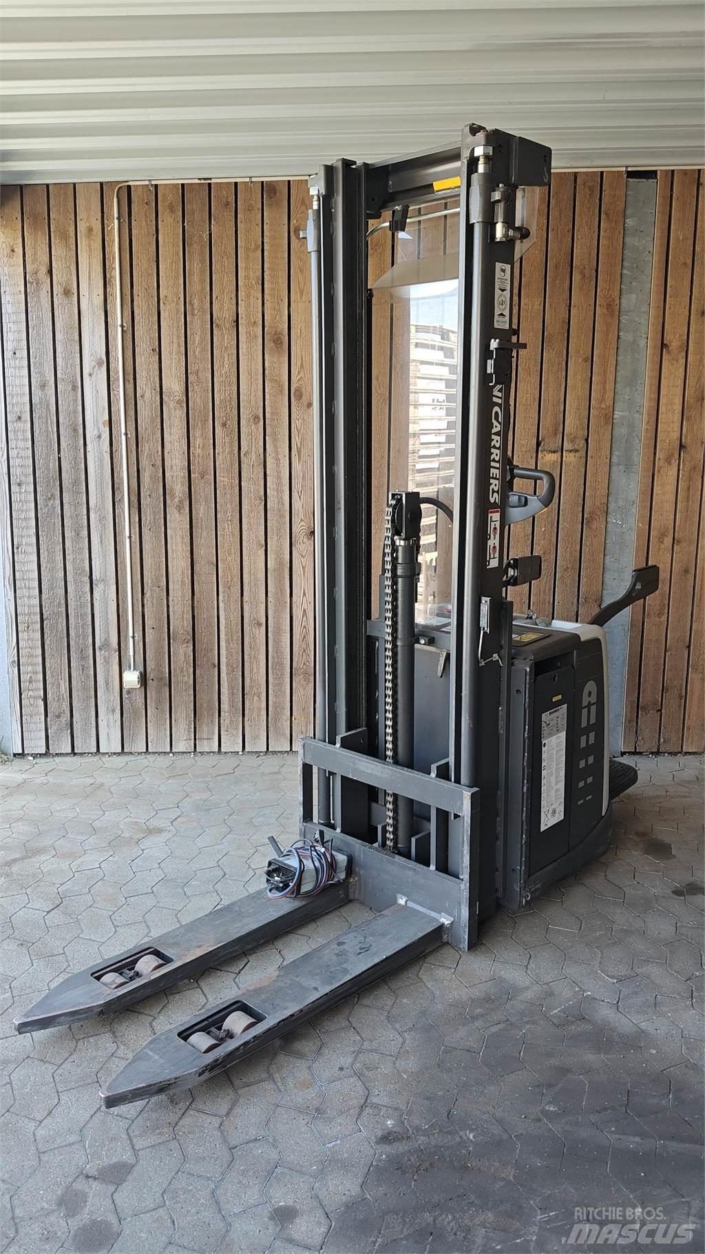 Atlet PSP160 Hidrauliskās stalažas ar platformu