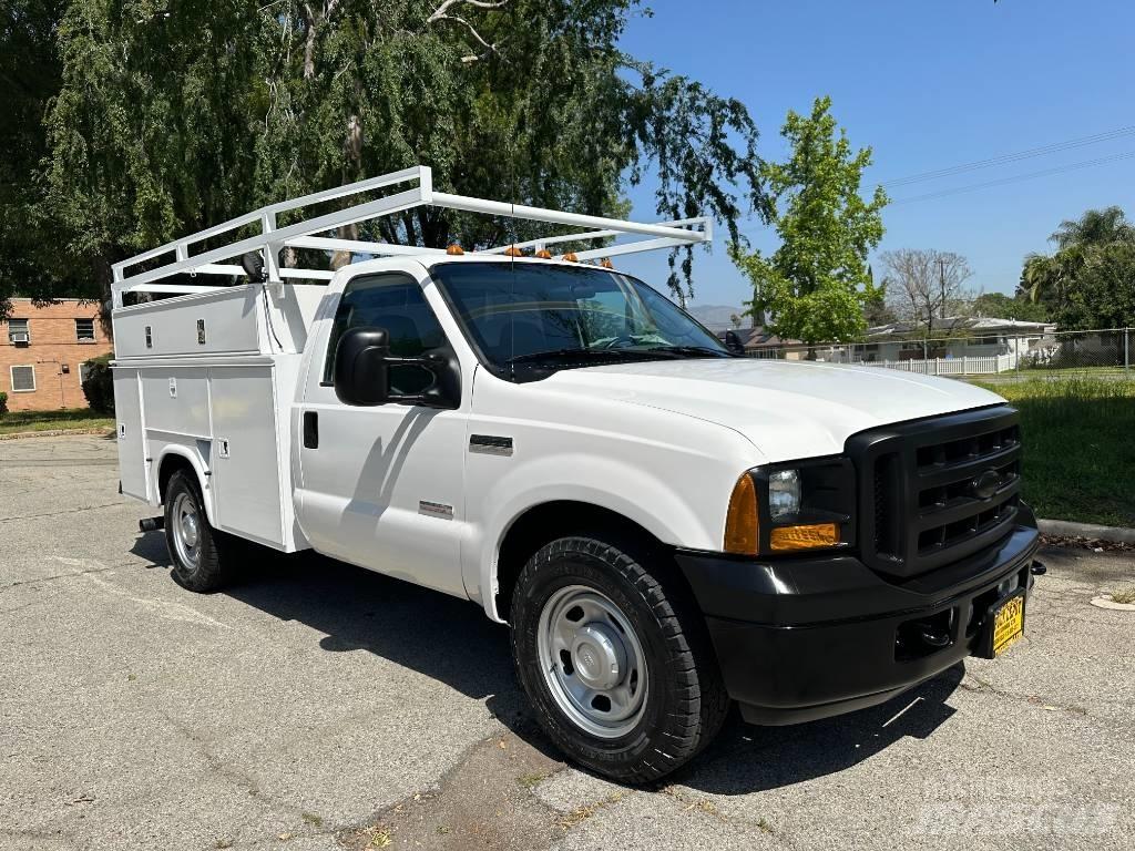 Ford F 350 Vieglais kravas automobilis/izkraušana no sāniem